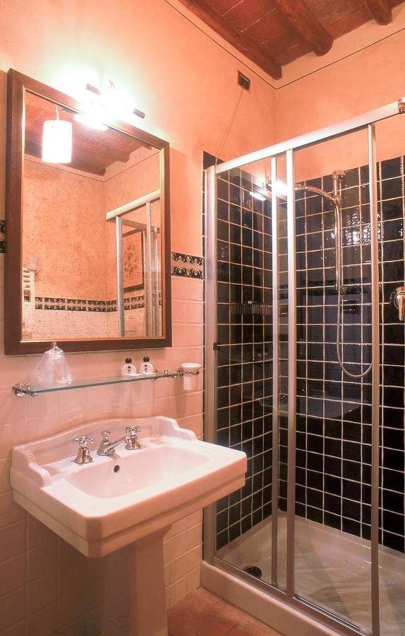 B&B Palazzo Al Torrione San Gimignano Buitenkant foto