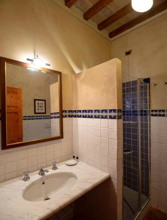 B&B Palazzo Al Torrione San Gimignano Buitenkant foto
