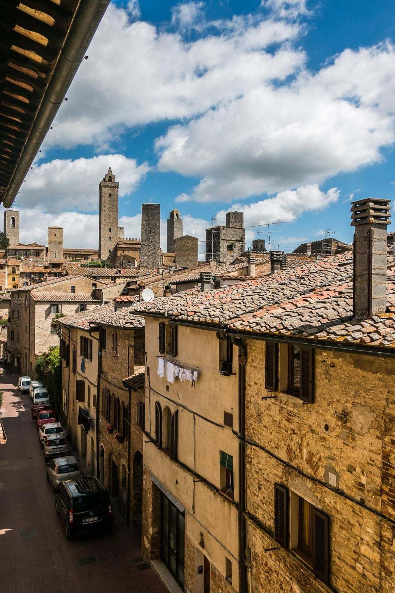 B&B Palazzo Al Torrione San Gimignano Buitenkant foto