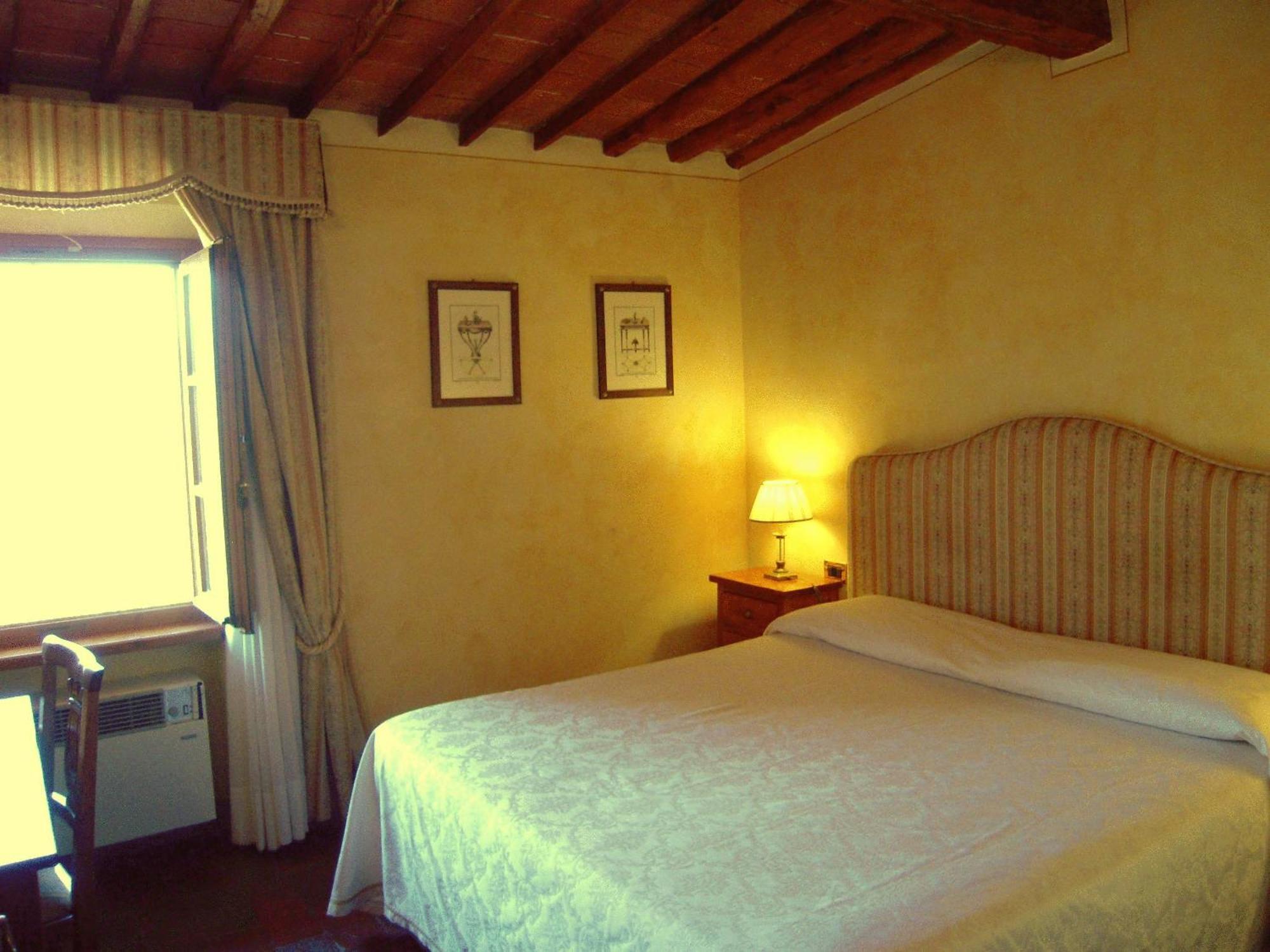 B&B Palazzo Al Torrione San Gimignano Buitenkant foto