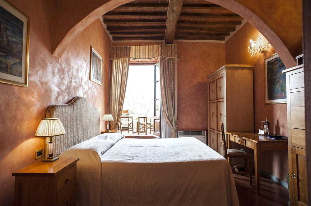 B&B Palazzo Al Torrione San Gimignano Buitenkant foto