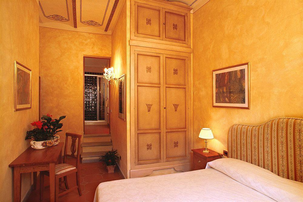 B&B Palazzo Al Torrione San Gimignano Buitenkant foto