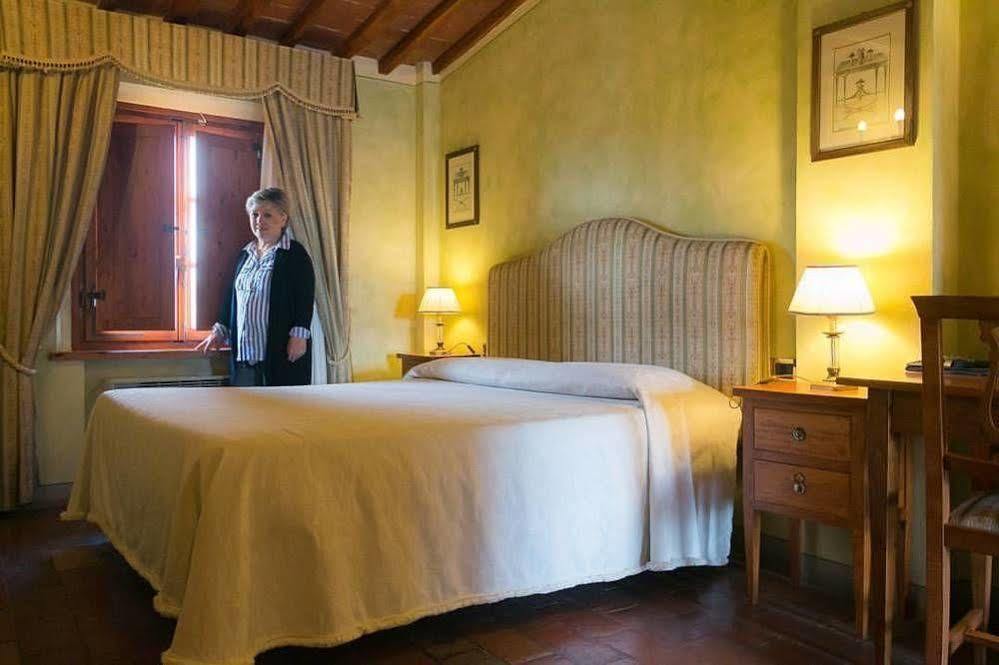 B&B Palazzo Al Torrione San Gimignano Buitenkant foto