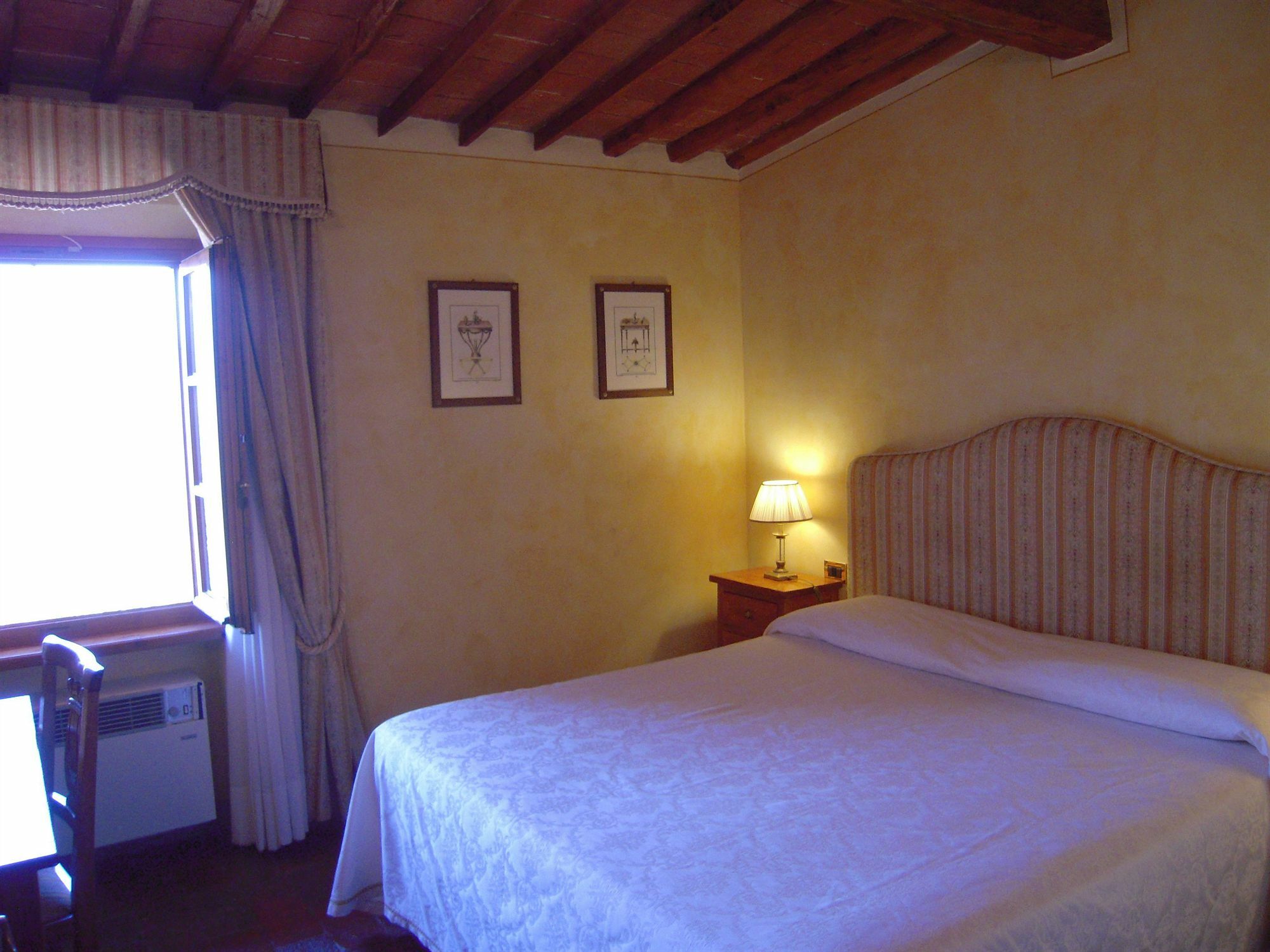 B&B Palazzo Al Torrione San Gimignano Buitenkant foto